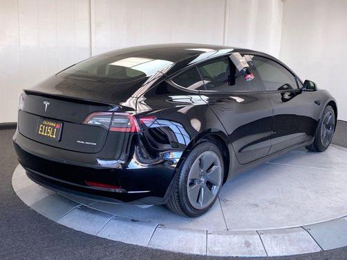 2022 Tesla Model 3 Long Range