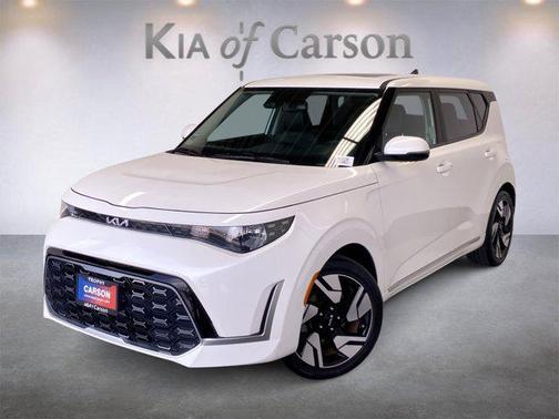 Snow White Pearl 2023 Kia Soul GT-Line