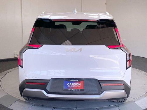 2026 Kia EV9 Wind
