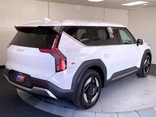 2026 Kia EV9 Wind