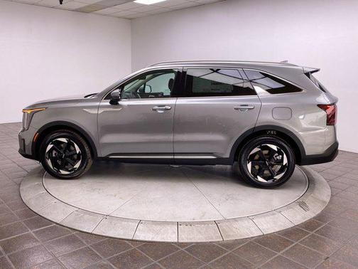 2025 Kia Sorento Hybrid EX