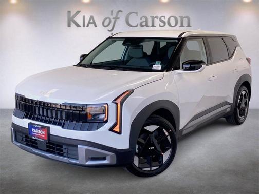 Snow White Pearl 2027 Kia Seltos S