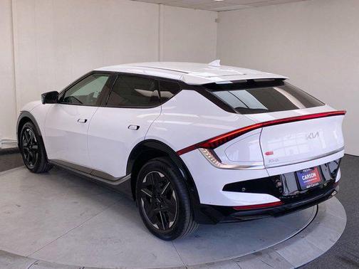 2025 Kia EV6 Wind