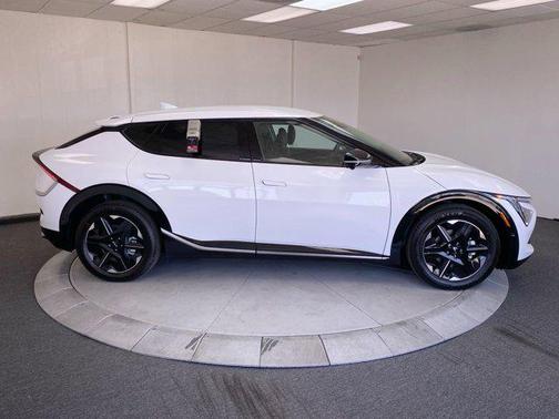 2025 Kia EV6 Wind