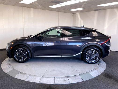 2025 Kia EV6 Light Long Range