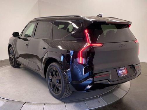 Ebony Black 2026 Kia EV9 Land