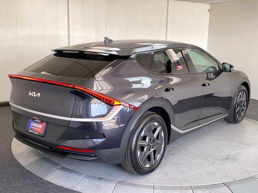 2025 Kia EV6 Light