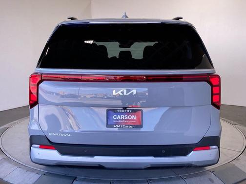 Ceramic Silver 2027 Kia Carnival EX