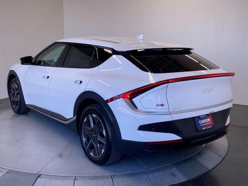 Glacial White Pearl 2026 Kia EV6 Light Long Range RWD