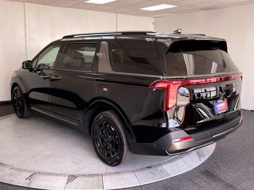 2025 Kia Carnival Hybrid SX