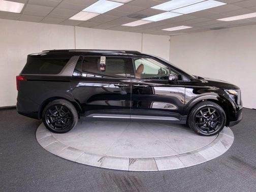 2025 Kia Carnival Hybrid SX