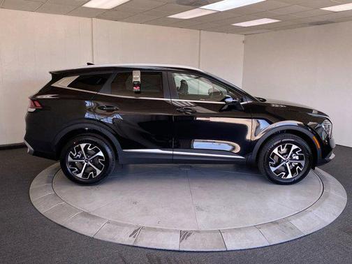 2025 Kia Sportage Hybrid EX