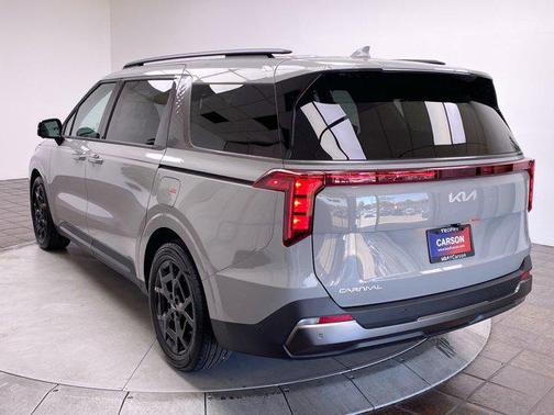 2026 Kia Carnival SX