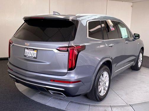 2021 Cadillac XT6 Luxury FWD