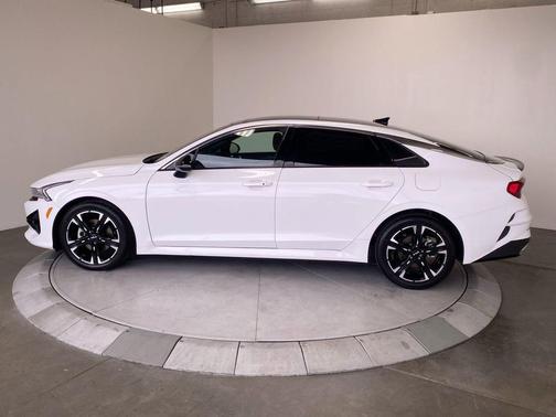 Glacial White Pearl 2024 Kia K5 GT-Line