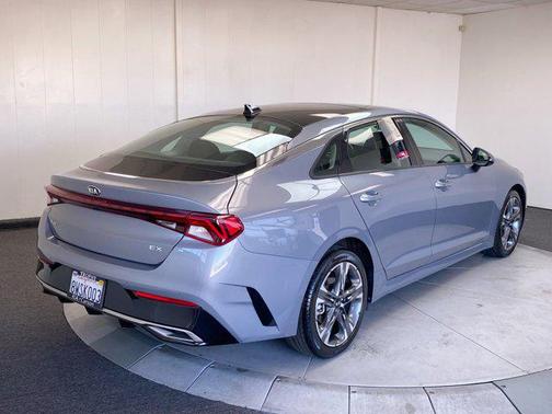 2021 Kia K5 EX