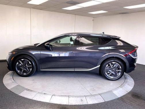 2025 Kia EV6 Light Long Range