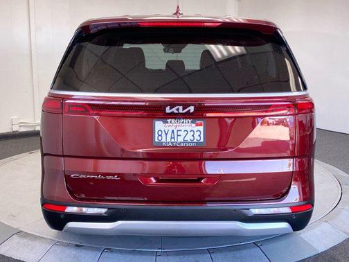 2022 Kia Carnival LXS