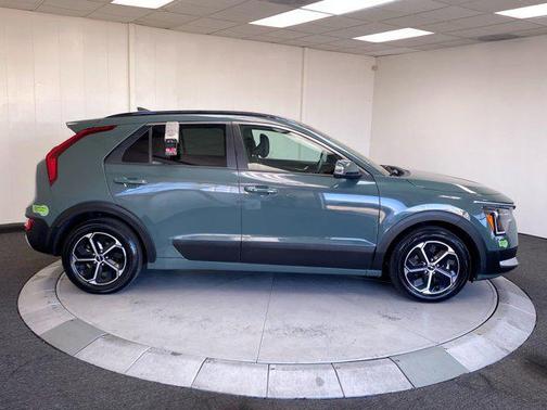 2023 Kia Niro Plug-In Hybrid EX