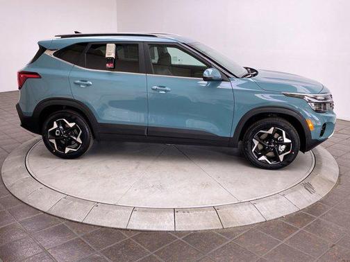 2025 Kia Seltos EX