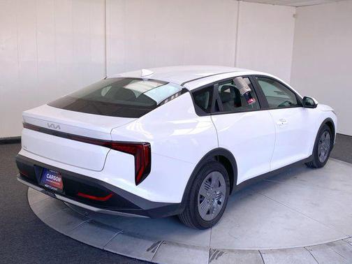 2025 Kia K4 LX