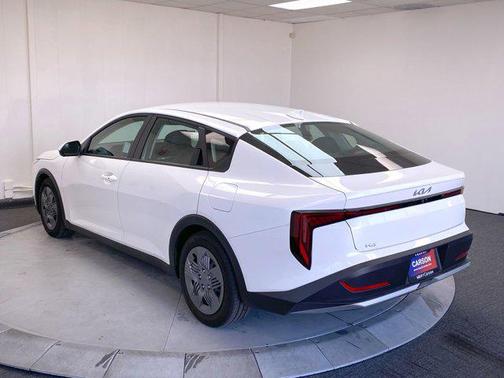 2025 Kia K4 LX