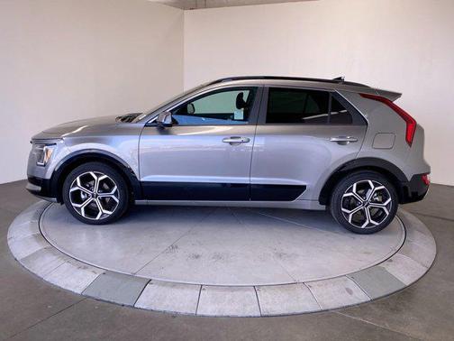 Steel Gray 2025 Kia Niro Touring