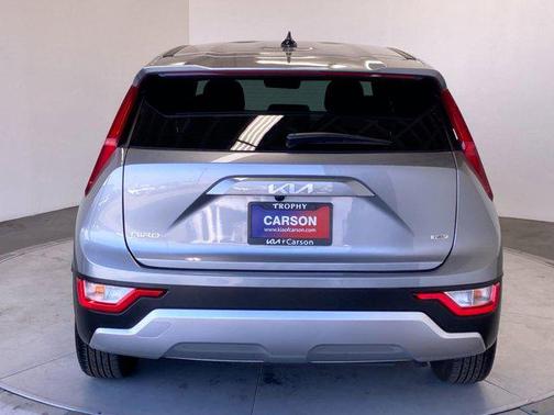 Steel Gray 2024 Kia Niro LX