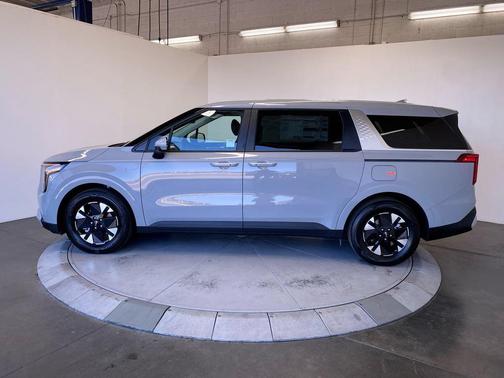 Ceramic Silver 2027 Kia Carnival Hybrid LXS