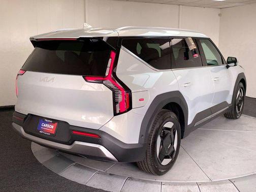 2026 Kia EV9 Wind