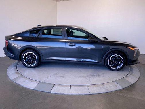 INTERGREY 2026 Kia K4 EX