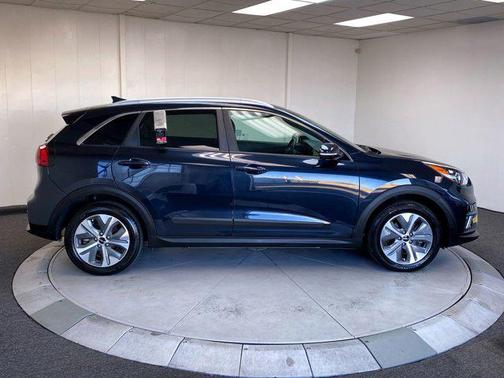 2022 Kia Niro EV EX