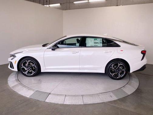Snow White Pearl 2026 Kia K5 GT-Line FWD