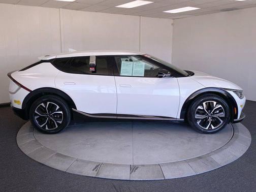 2022 Kia EV6 Wind
