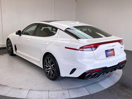 2022 Kia Stinger GT-Line