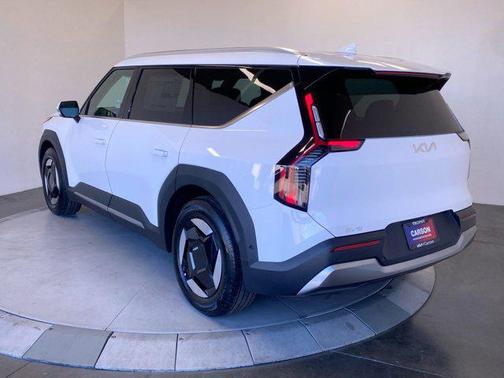 2026 Kia EV9 Wind