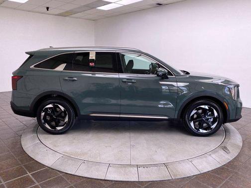 2025 Kia Sorento Hybrid EX
