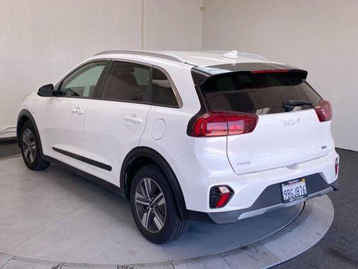 2022 Kia Niro Plug-In Hybrid EX