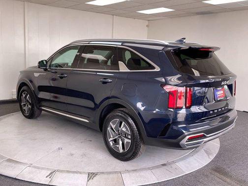 2022 Kia Sorento Hybrid S