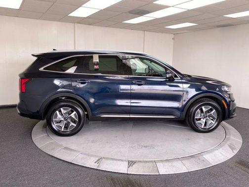 2022 Kia Sorento Hybrid S