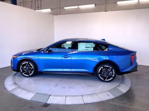 Wave Blue 2026 Kia K4 GT-Line