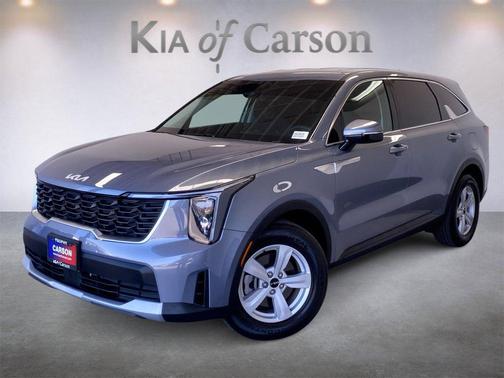 Everlasting Silver 2025 Kia Sorento LX
