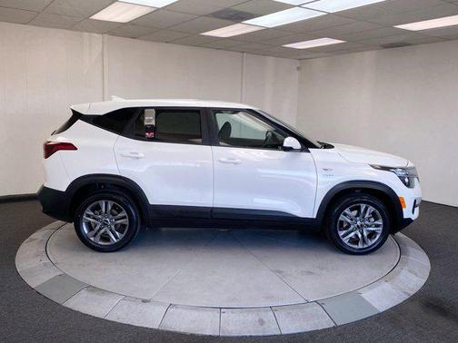 2022 Kia Seltos LX