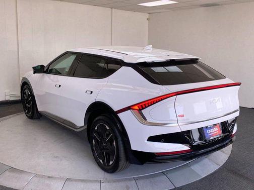 2025 Kia EV6 Wind