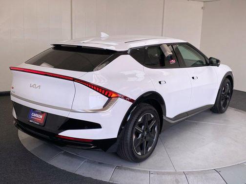 2025 Kia EV6 Wind