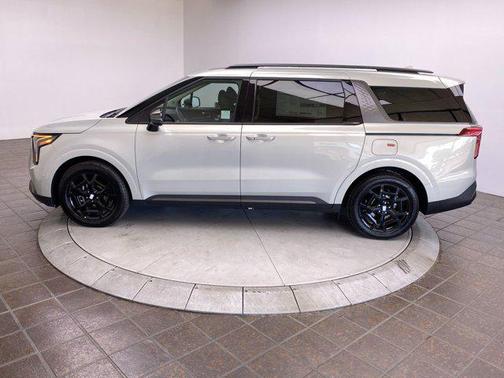 2025 Kia Carnival Hybrid SX