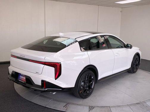 2025 Kia K4 GT-Line Turbo