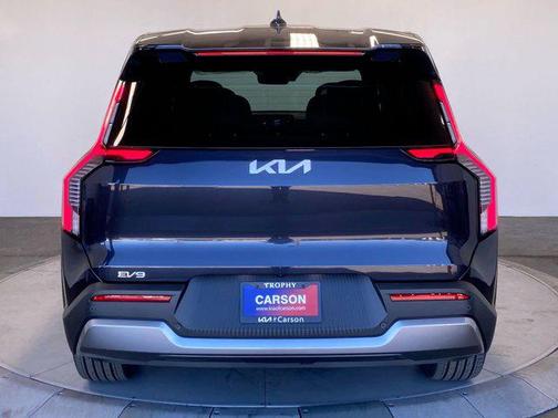 2026 Kia EV9 Light Long Range