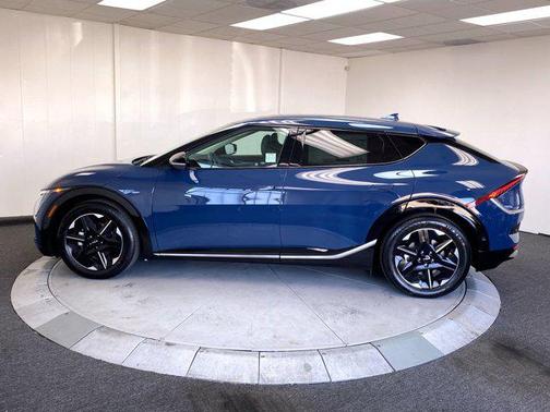 2025 Kia EV6 Wind