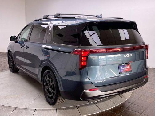 2025 Kia Carnival SX